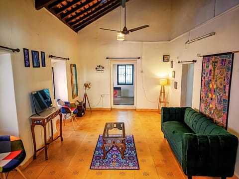 Garden, Garden, Living room, Seating area, Dining area, Evening entertainment, Evening entertainment, Garden view, Entertainment, Entertainment, Dinner, heating, locker, locker, washing machine