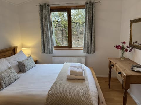 Walled Garden Lodges Loch Lomond Chalet in Scotland