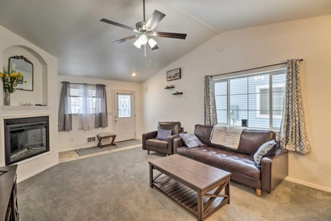 Family-Friendly Columbia Falls Townhome with Views! House in Columbia Falls