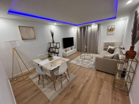 * NEW STYLE proche de la gare * Apartment in Le Mans