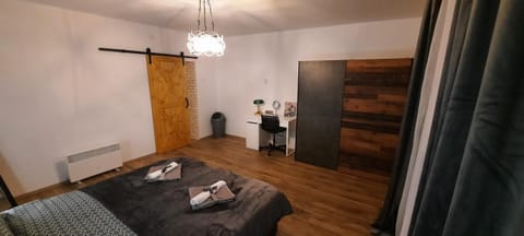 Bed, Bedroom, internet, towels, wardrobe