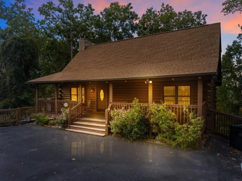 ER101 - Heavenly Hideaway Great location - Close to town! cabin Cabin in Pigeon Forge