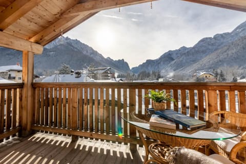 Day, View (from property/room), Balcony/Terrace, Mountain view