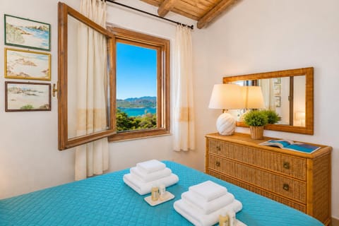 Bedroom, Sea view