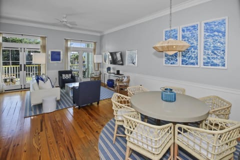 Beautiful 2BR WaterColor condo 6 WaterColor Blvd #202 Steps to Beach Club condo Apartment in Watercolor