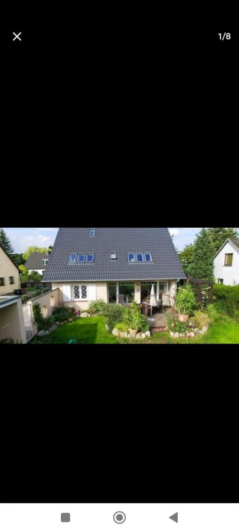 Dachgeschosswohnung Scharbeutz mit Garten Apartment in Scharbeutz