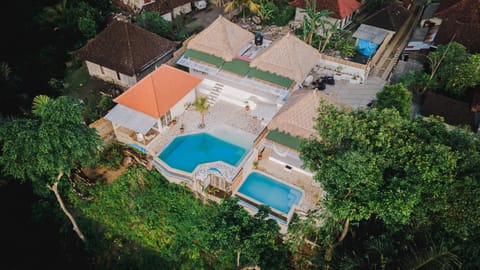 Property building, Bird's eye view, Swimming pool