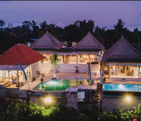 LaMedian SunSet View ,3 bed room Villa in Sukawati