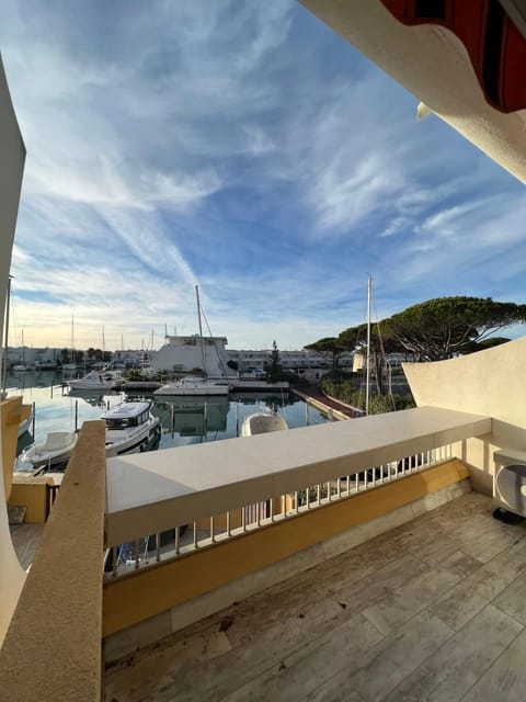 Day, Natural landscape, View (from property/room), Balcony/Terrace, Sea view
