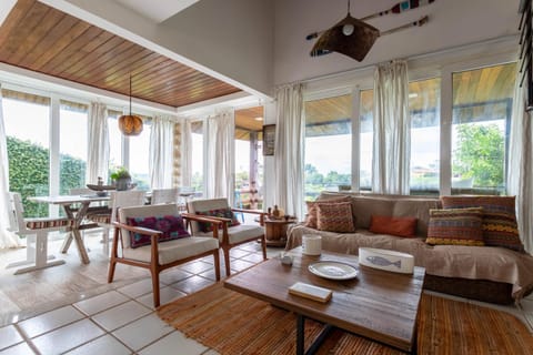 Patio, Living room, Seating area, Dining area