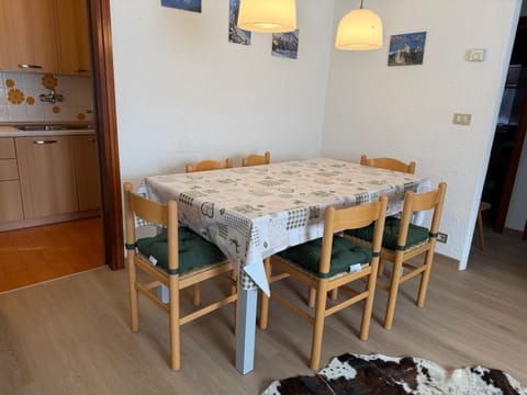Appartamento Scacciapensieri Apartment in Pozza di Fassa