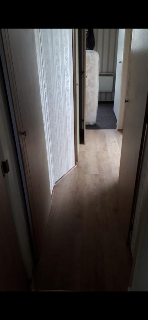 3 bed caravan skegness ingoldmells 137 Sealands- old caravan hence cheap price !! Campground/ 
RV Resort in Ingoldmells