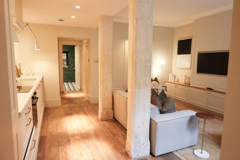 TV and multimedia, Kitchen or kitchenette, Living room, Photo of the whole room