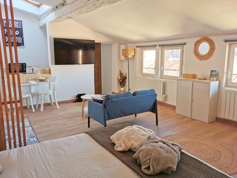Living room, Dining area, Bedroom