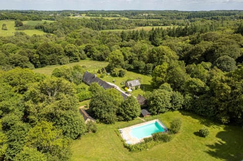 Property building, Bird's eye view, Garden, View (from property/room), Pool view
