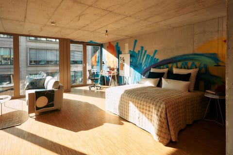 Bed, Living room, Photo of the whole room, Seating area, Bedroom