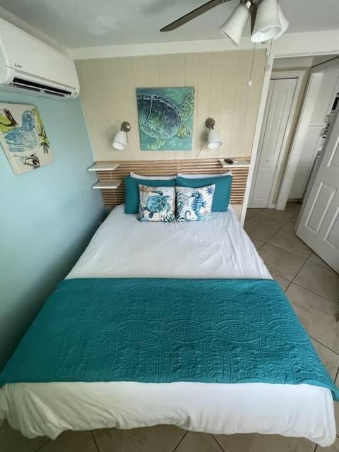 The StarFish Bungalow 1B/1B House in Tierra Verde