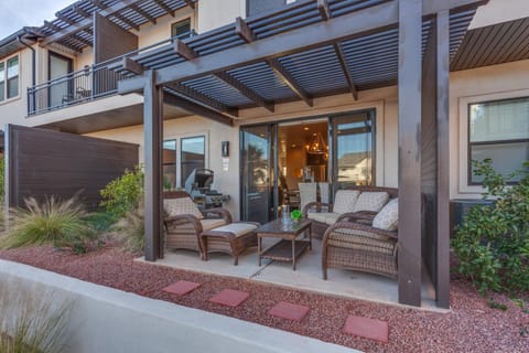 Ocotillo Springs 3 Beautiful 3 Bedroom Home House in Santa Clara