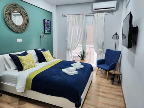 TV and multimedia, Photo of the whole room, Bedroom, air conditioner