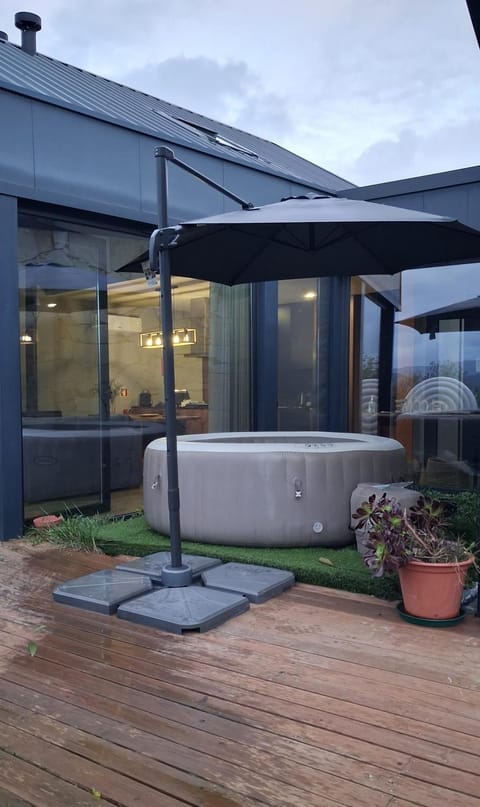 Hot Tub, Garden view