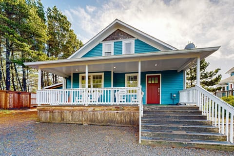 Tinker House and Tinker House Cottage House in Long Beach