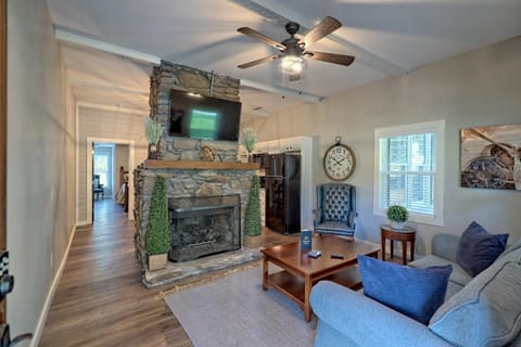 Upcountry Inn - Whole Property House in Helen