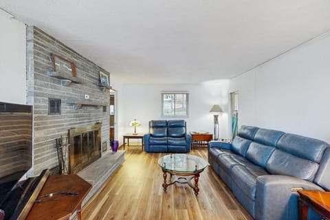 Live Laugh Lake - A House in Canandaigua Lake