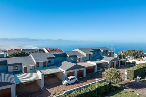 Property building, Bird's eye view, City view, Sea view