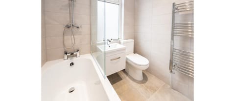 Shower, Toilet, Bathroom, Bath, towels