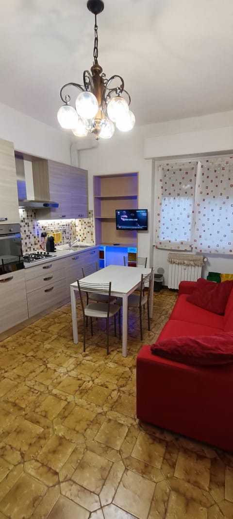 Living room, oven, kitchen