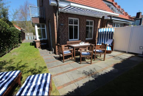 Garden, Balcony/Terrace