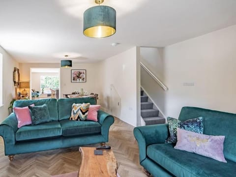 Northdene - 5 star Lake District Cottage House in Allerdale District