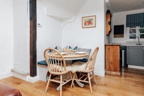 Chalk house - Pet friendly House in Henley-on-Thames