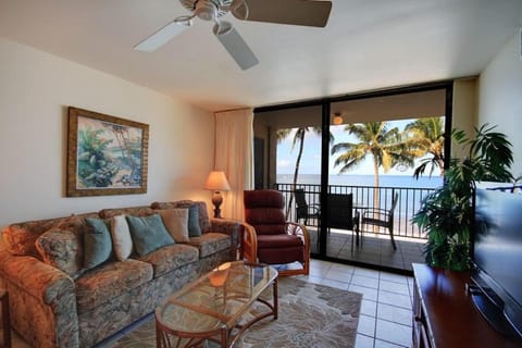 Kihei Beach, #402 condo Apartment in Kalaepohaku