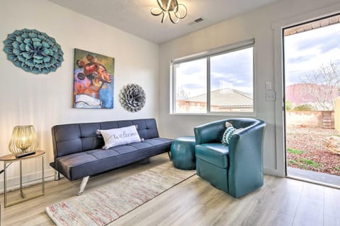 Ivins Studio with Yard and Mountain Views! Apartment in Santa Clara