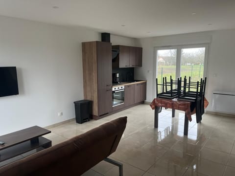 Charmant pavillon de 70 m2 Apartment in La Charité-sur-Loire