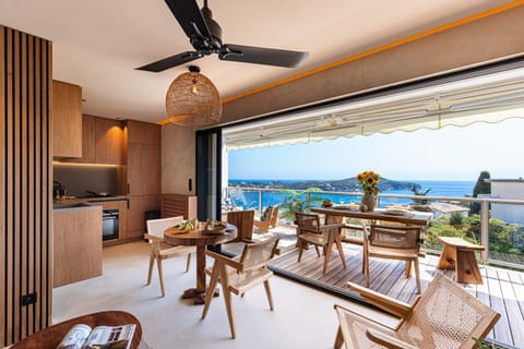 Day, Natural landscape, View (from property/room), Balcony/Terrace, Living room, Sea view, pet friendly