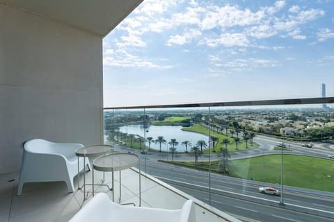 Natural landscape, View (from property/room), Balcony/Terrace, Seating area, Lake view