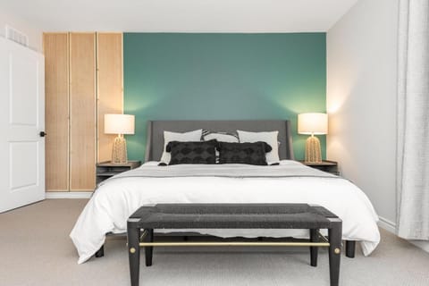 The Wabi Sabi 4-bedrooms designer home House in Ottawa