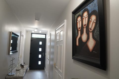 St Elmos Townhouse Villa in Londonderry