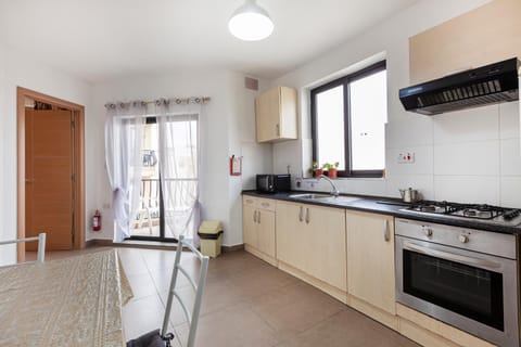 Corner view apartment Apartment in Saint Paul's Bay