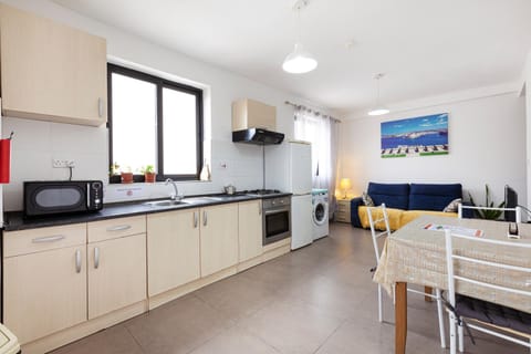 Corner view apartment Apartment in Saint Paul's Bay