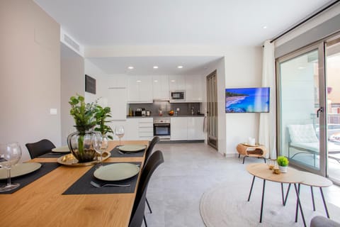 TV and multimedia, Kitchen or kitchenette, Living room