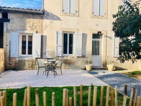 Garden, Garden, Balcony/Terrace