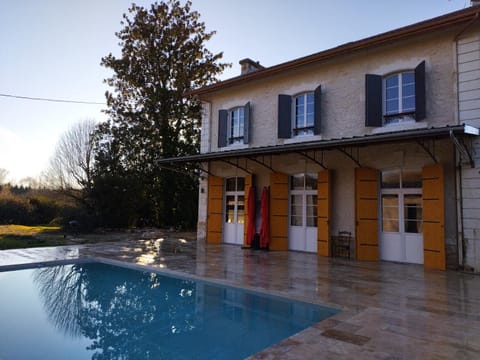 Patio, Balcony/Terrace, Swimming pool, Swimming pool