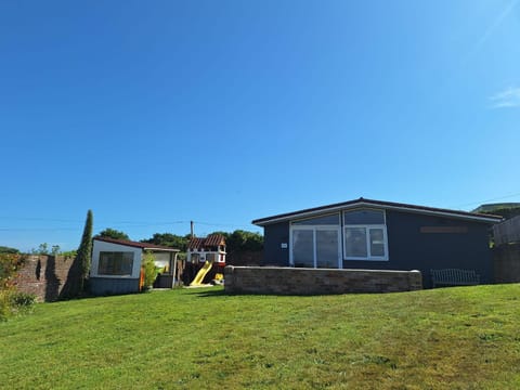 Eden Garden Nature lodge in Llansteffan