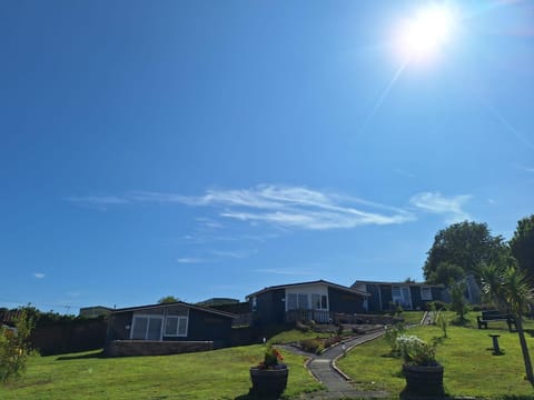 Eden Garden Nature lodge in Llansteffan