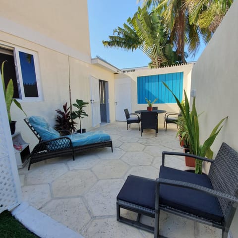 Balcony/Terrace, Seating area, Dining area, sunbed
