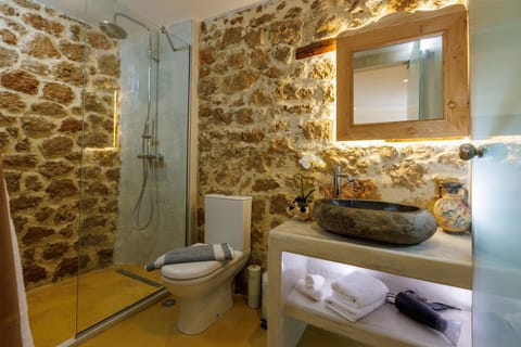 Dolphin Studios Apartment in Malia, Crete