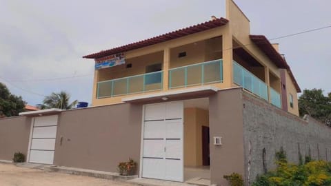 Property building, Day